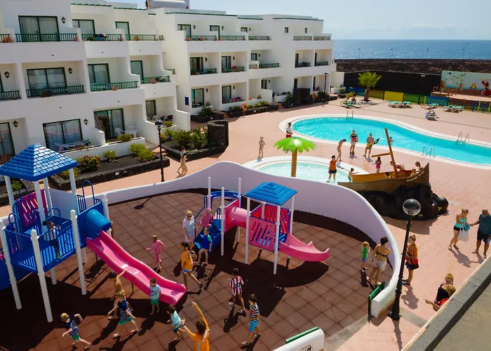 Costa Teguise Cheap Hotels near Acuario Michin