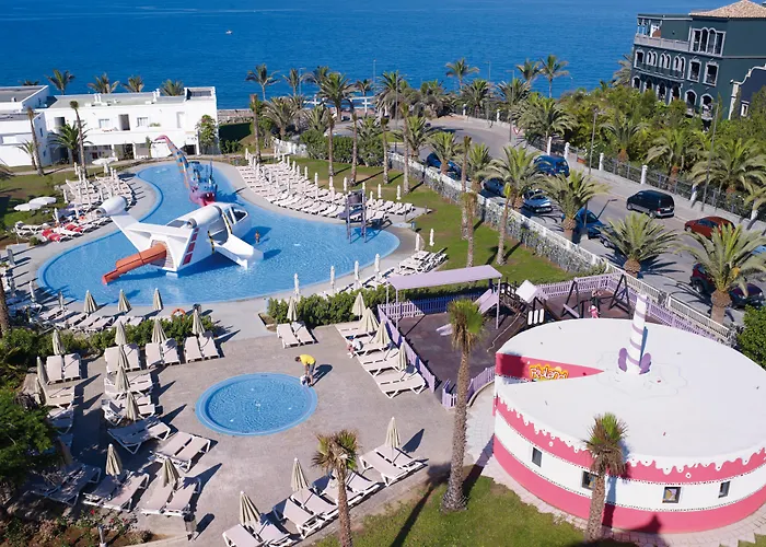 Maspalomas (Gran Canaria) hotels near Pacha