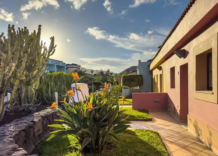 Los Silos Hotels