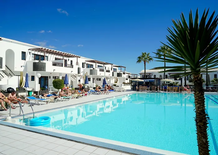 Plaza Azul Aparthotel Puerto del Carmen  With Golf Course