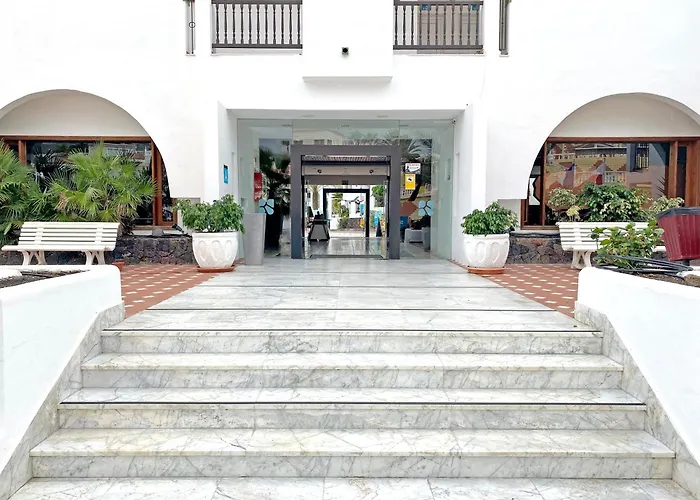Callao Salvaje Hotels