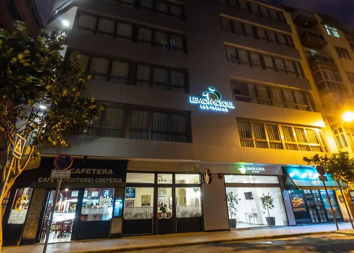 Las Palmas de Gran Canaria Hostels near Parque de Santa Catalina