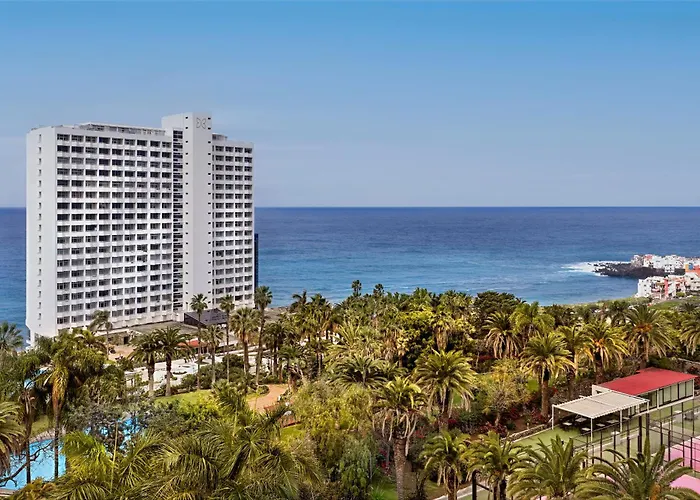 Puerto de la Cruz (Tenerife) hotels near Puerto de la Cruz Casino