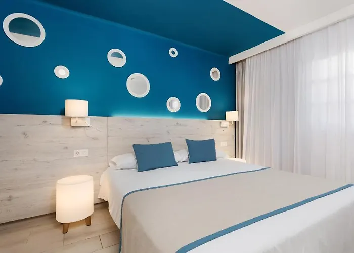 Puerto del Carmen (Lanzarote) Hotels for Romantic Getaway