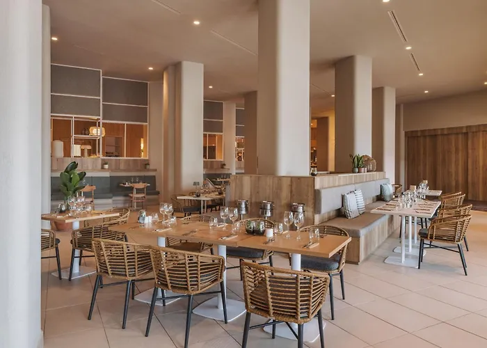 Costa Calma Hotels