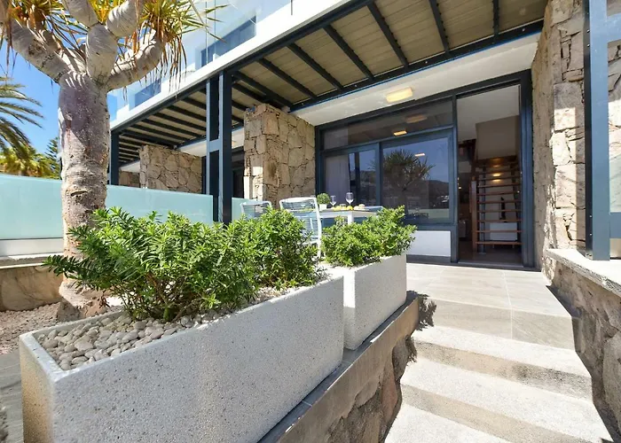 Pet friendly Beachfront Suites Morea Puerto Rico By Villagrancanaria